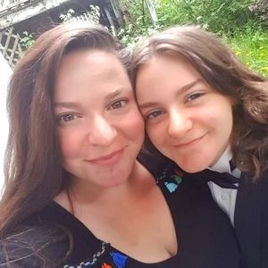 Meet your Posher, Helen